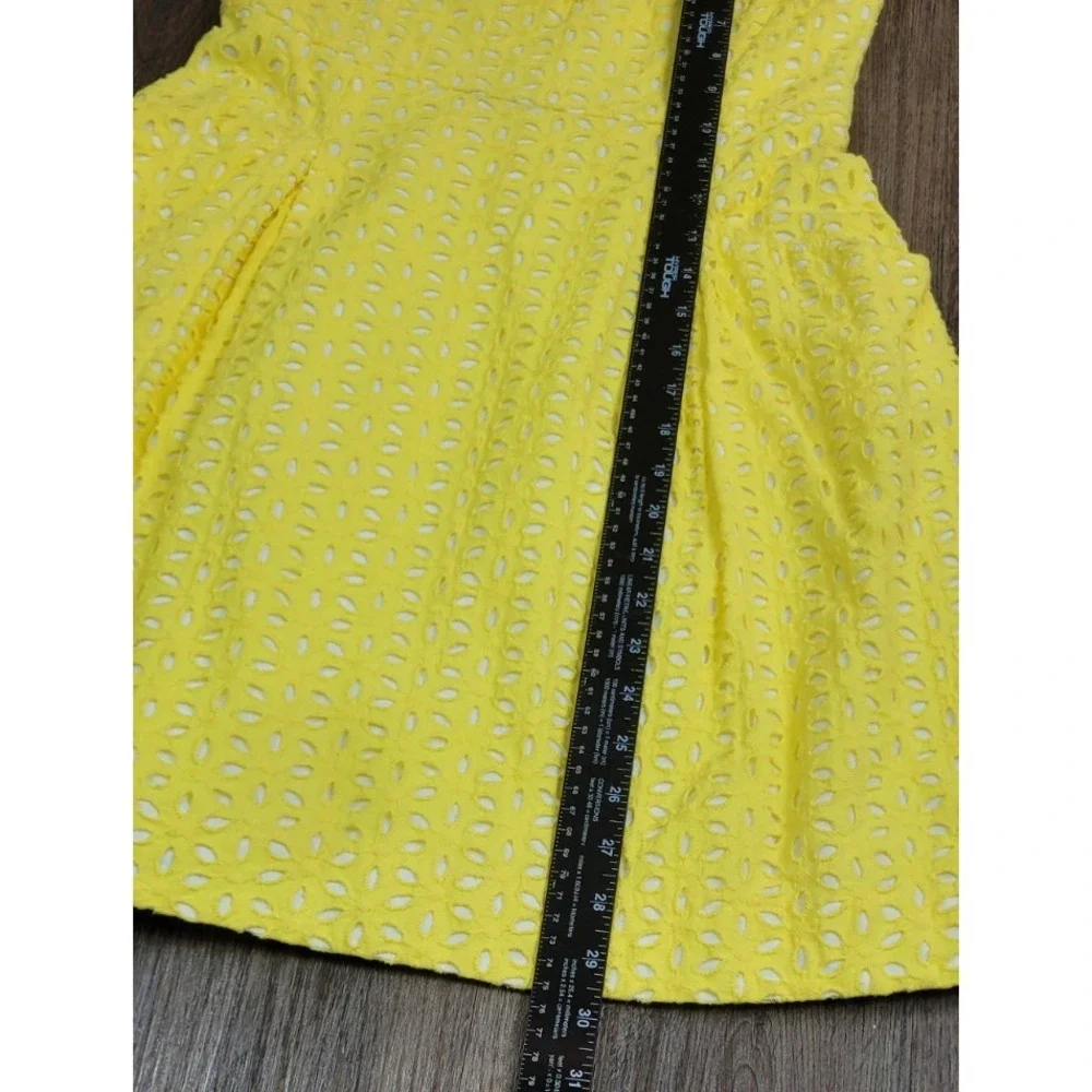 Lilly Pulitzer Blossom Strapless Dress Yellow Eyelet Fit Flare Size 6 Summer - Picture 5 of 11